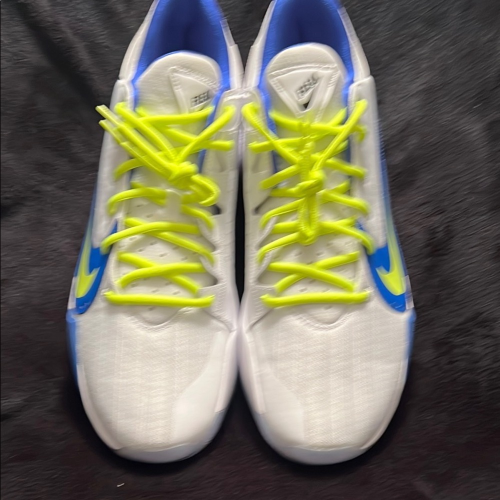 Nike Athletic Shoes White Blue Yellow